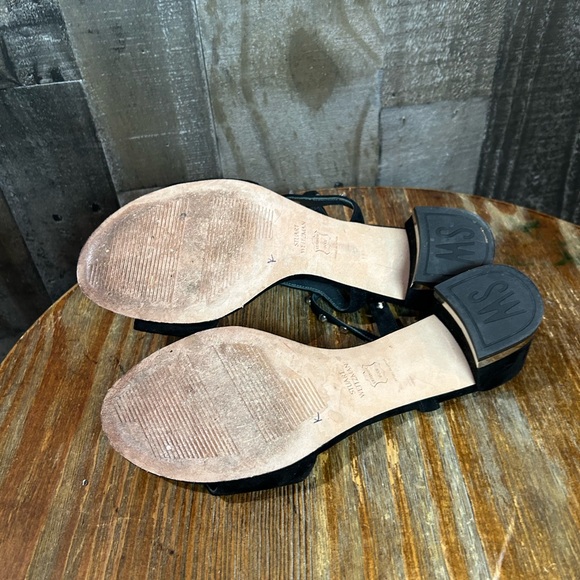 Stuart Weitzman - Picture 4 of 7